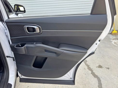 Used 2022 Kia Sorento S FWD image 41