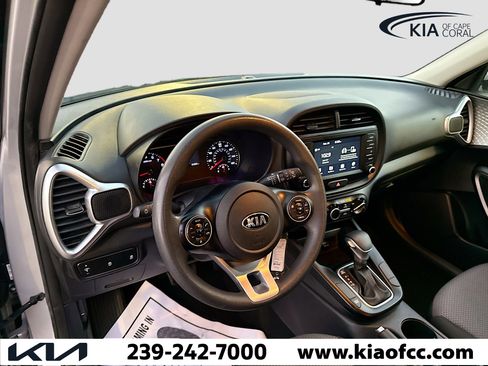 Used 2021 Kia Soul LX image 24