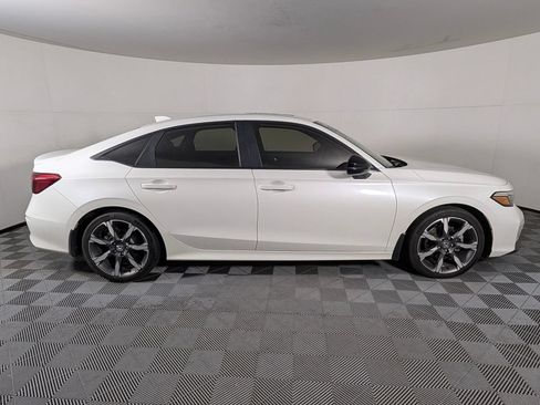 Used 2025 Honda Civic Sport Touring image 8