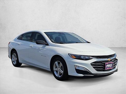 Certified 2024 Chevrolet Malibu LS FWD image 3