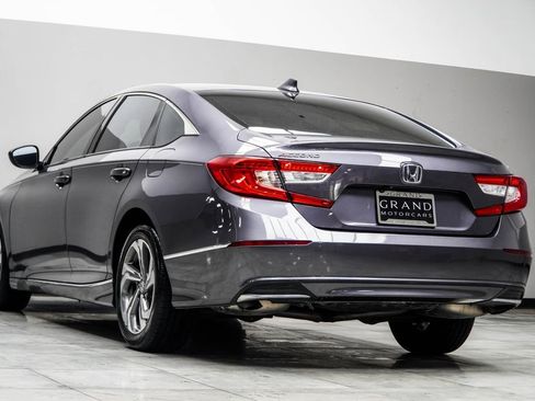 Used 2019 Honda Accord EX image 10