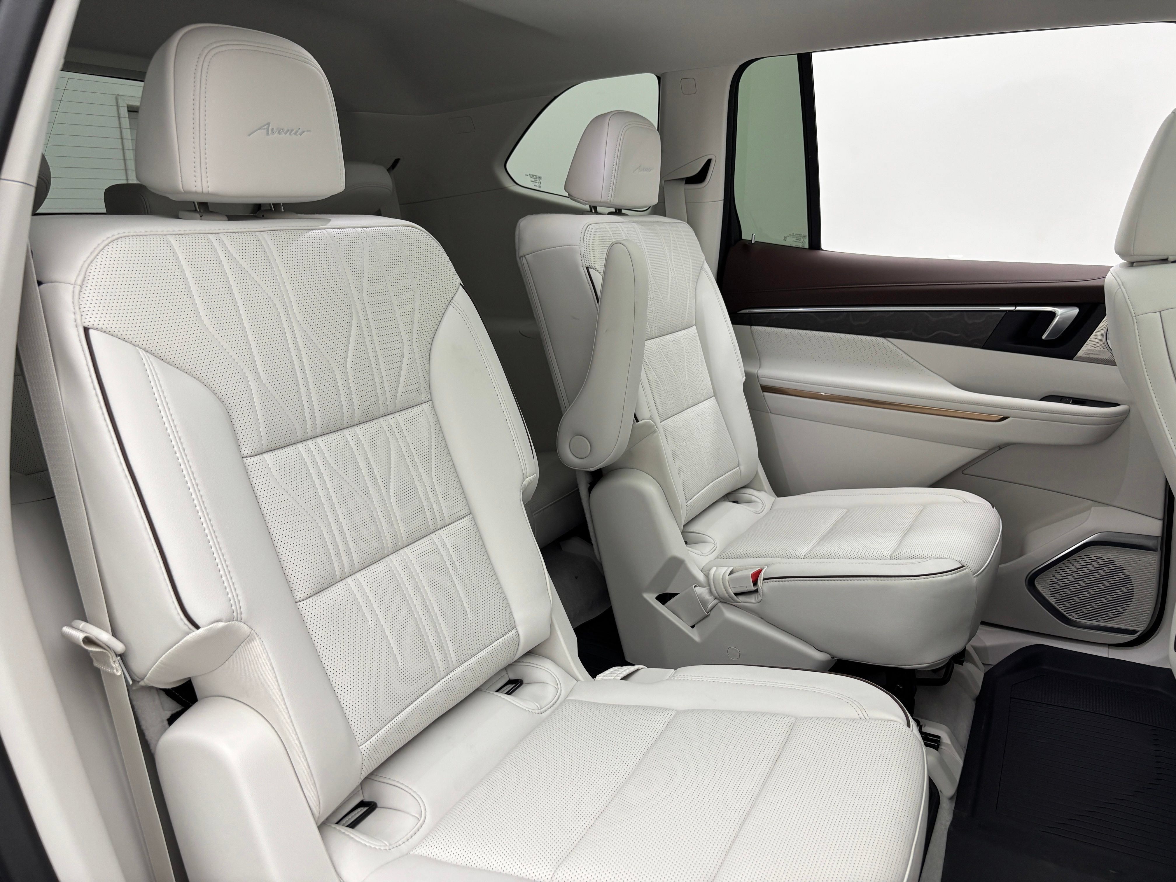 New 2026 Buick Enclave Avenir w/ Super Cruise Package AWD/4WD image 43
