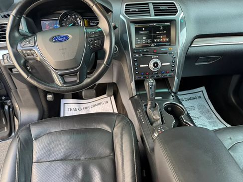 Used 2016 Ford Explorer Limited w/ Equipment Group 301A AWD/4WD image 10