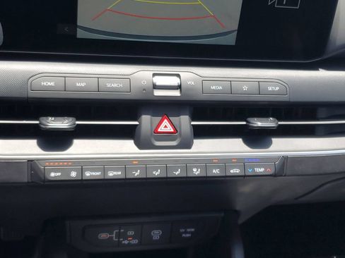 New 2026 Kia K4 FWD image 17