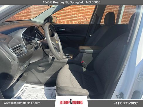 Used 2021 Chevrolet Equinox LT image 14