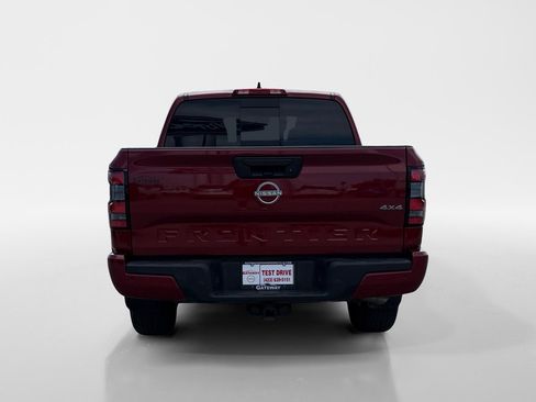 Used 2025 Nissan Frontier SV AWD/4WD image 4