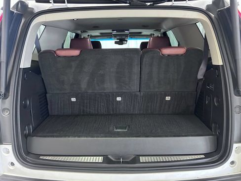 Used 2016 Cadillac Escalade Premium RWD image 32