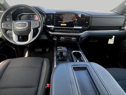 Used 2022 GMC Sierra 1500 Elevation RWD image 15