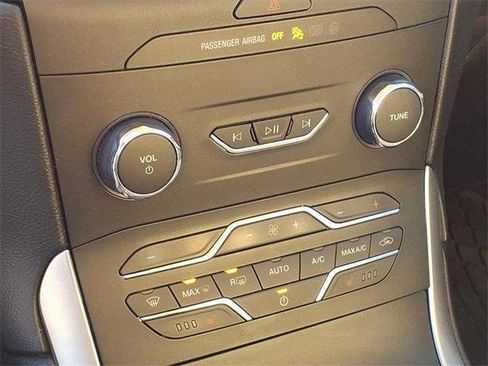 Used 2019 Ford Edge SEL w/ Equipment Group 201A image 14