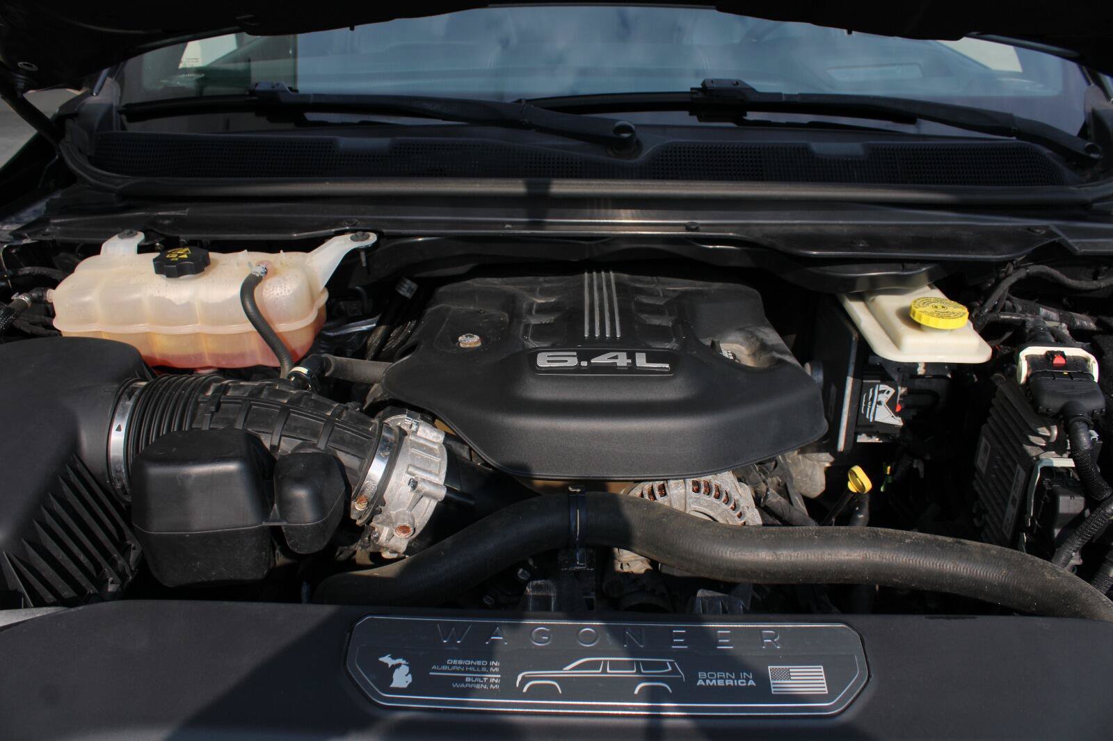 Certified 2022 Jeep Grand Wagoneer Series II AWD/4WD image 4