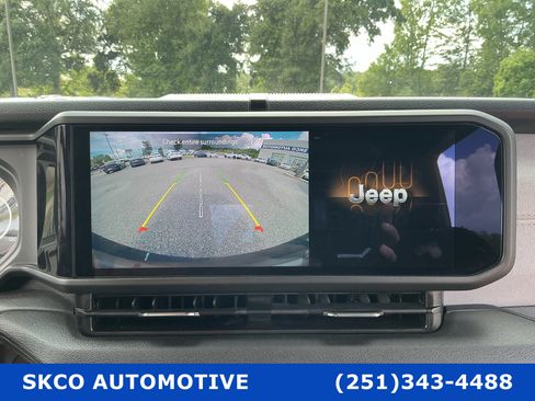 Used 2024 Jeep Wrangler Unlimited Sport AWD/4WD image 17