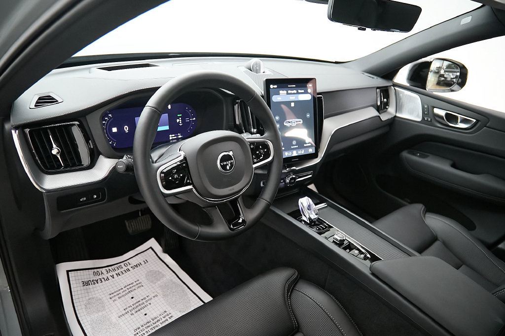 Certified 2026 Volvo XC60 T8 Ultra AWD/4WD image 12