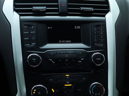 Used 2014 Ford Fusion S image 43