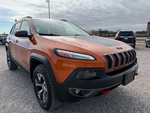 Used 2015 Jeep Cherokee Trailhawk w/ Trailer Tow Group image 2