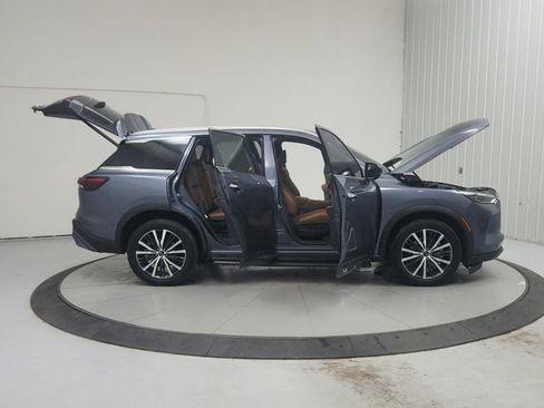 Used 2025 INFINITI QX60 Sensory w/ Vision Package AWD/4WD image 16