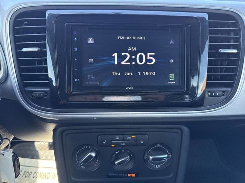 Used 2012 Volkswagen Beetle 2.5 image 34