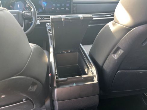 Used 2025 Hyundai Santa Fe SEL image 25