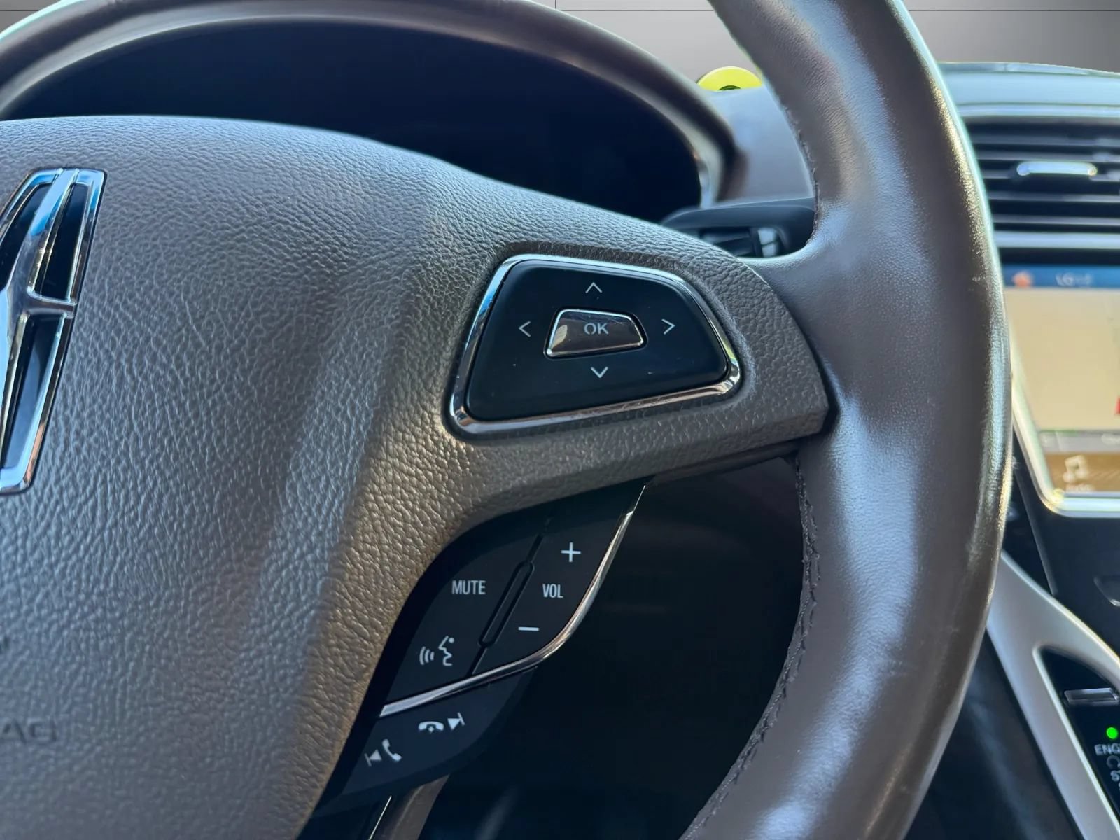 Used 2018 Lincoln MKX Reserve w/ Lincoln MKX Climate Package AWD/4WD image 29