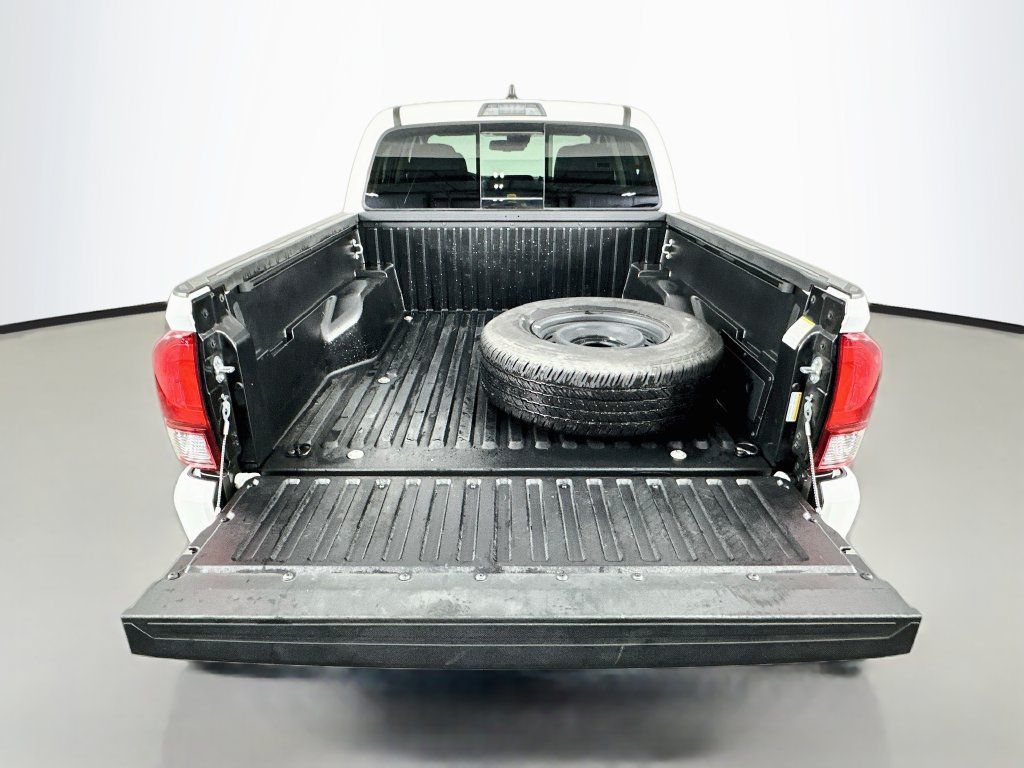 Used 2023 Toyota Tacoma SR5 w/ Technology Package AWD/4WD image 29