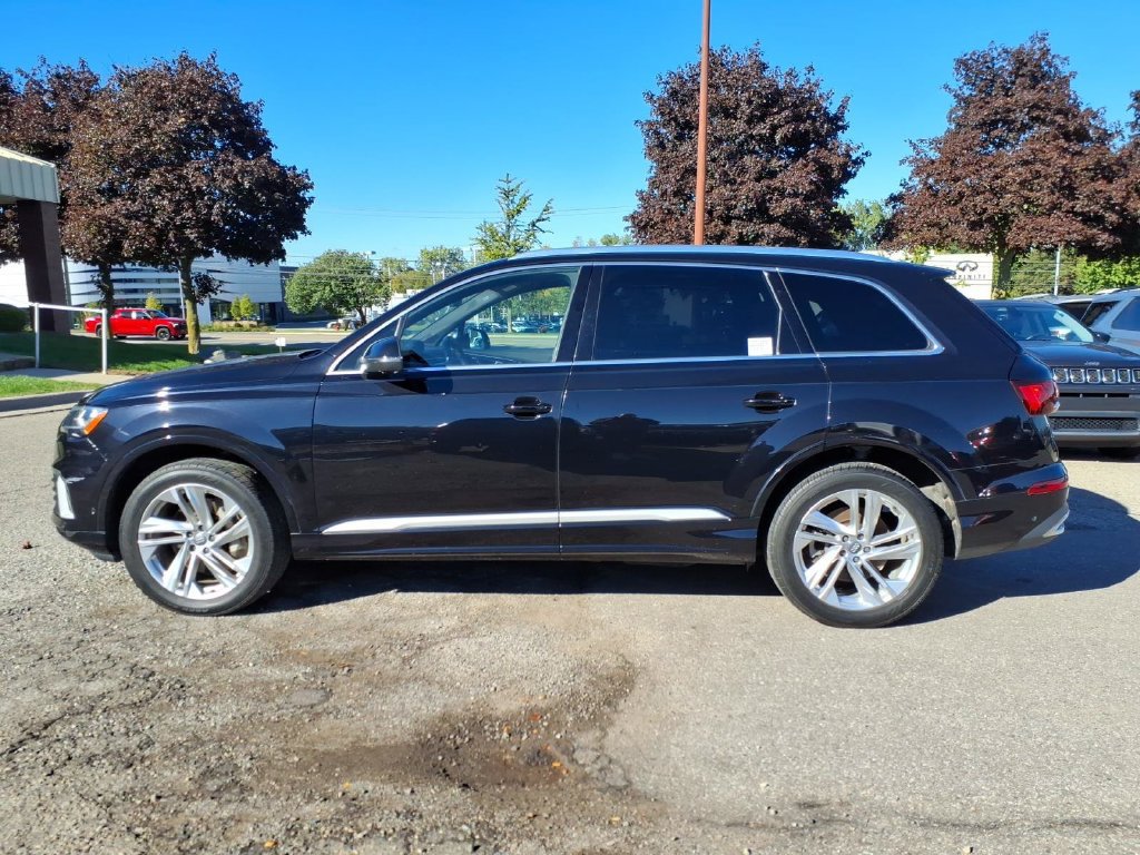 Used 2020 Audi Q7 3.0T Premium Plus w/ Premium Plus Package AWD/4WD image 2