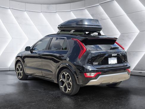 Used 2023 Kia Niro EX Touring FWD image 4