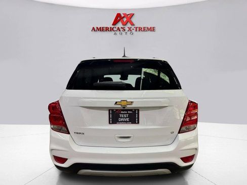Used 2020 Chevrolet Trax LT w/ LT Convenience Package image 5