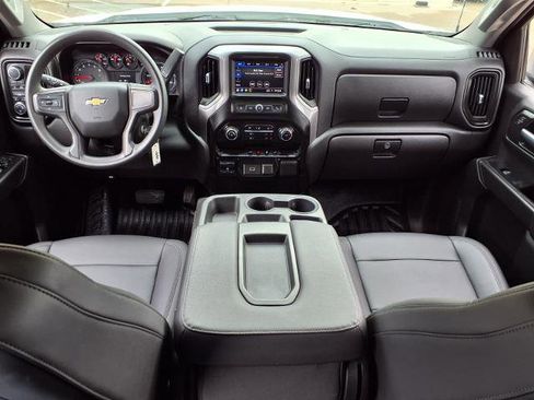 Used 2020 Chevrolet Silverado 1500 W/T w/ WT Value Package AWD/4WD image 4