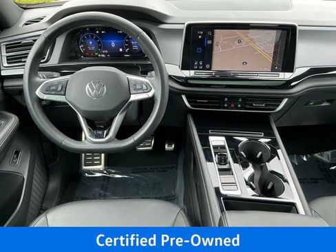 Certified 2025 Volkswagen Atlas Cross Sport SEL R-Line AWD/4WD image 15