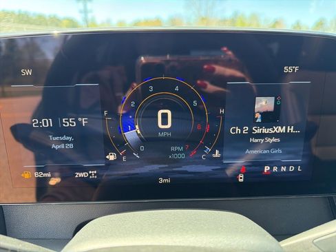 New 2026 Chevrolet Traverse LT AWD/4WD image 12