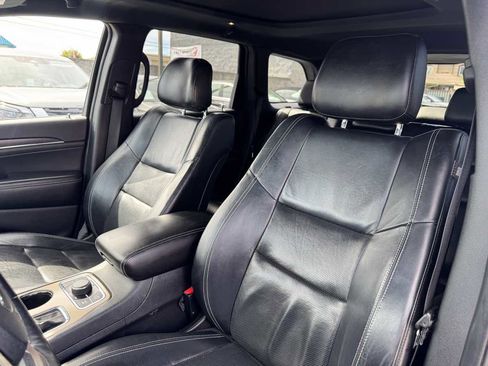 Used 2016 Jeep Grand Cherokee Limited w/ Luxury Group II AWD/4WD image 41