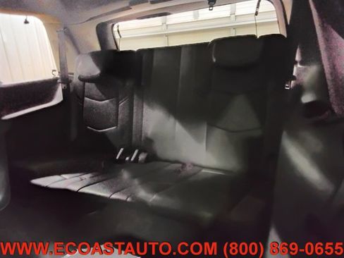 Used 2017 Cadillac Escalade Luxury AWD/4WD image 15