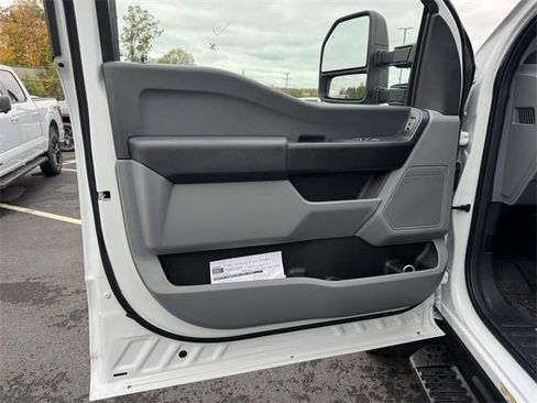 New 2025 Ford F450 XL image 10