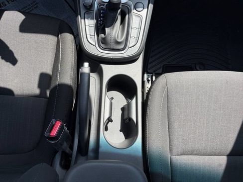 Used 2023 Hyundai Kona SEL w/ Convenience Package FWD image 3