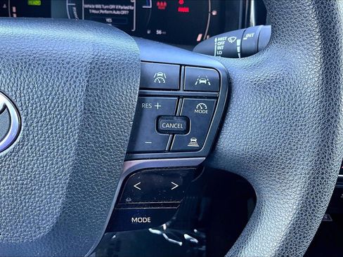 Used 2025 Toyota Camry LE w/ Convenience Package AWD/4WD image 18