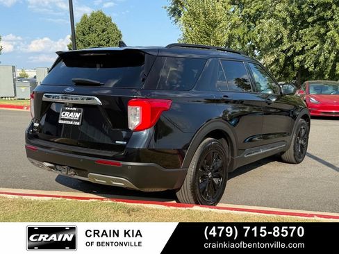 Used 2020 Ford Explorer XLT w/ Equipment Group 202A AWD/4WD image 7