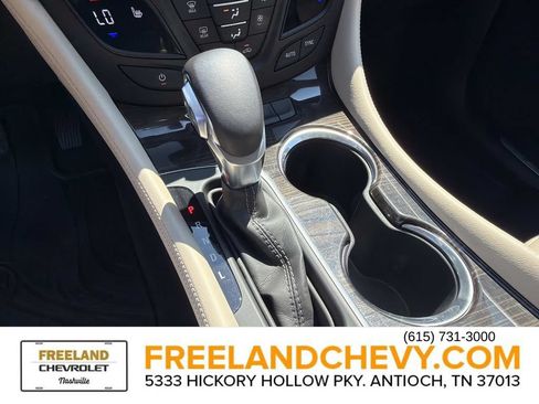 Used 2019 Buick Envision Essence FWD image 31