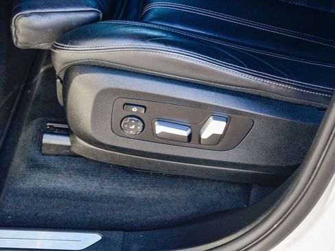 Used 2020 BMW X5 xDrive40i w/ Premium Package image 24