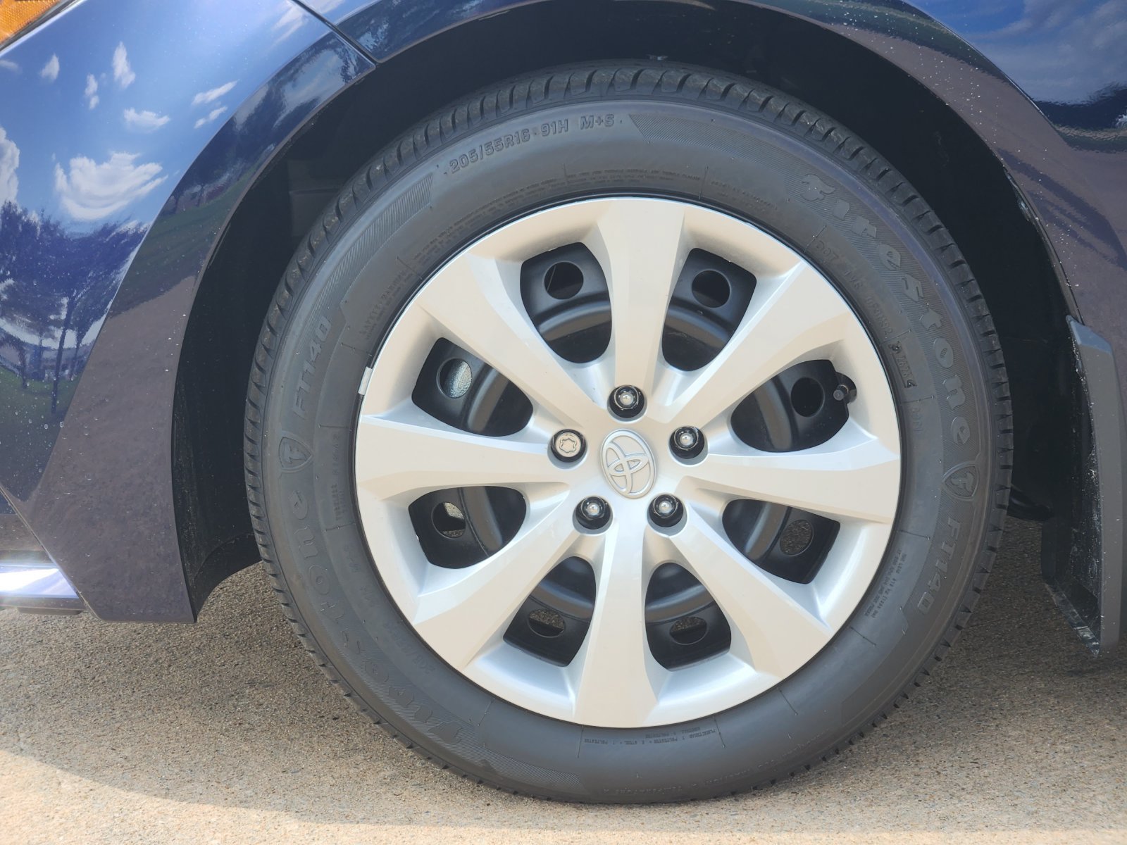 New 2027 Toyota Corolla LE FWD image 11