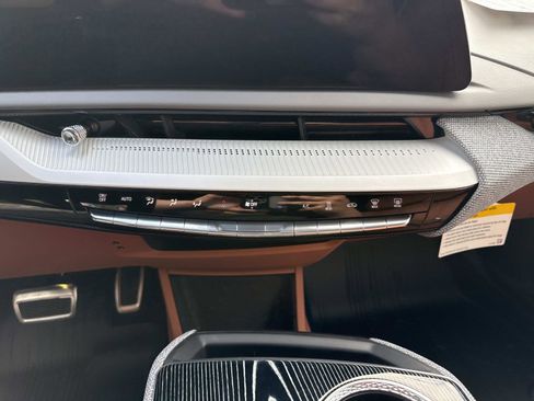 New 2026 Cadillac Optiq Sport 2 image 26