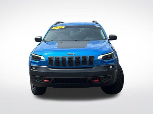 Used 2019 Jeep Cherokee Trailhawk w/ Cold Weather Group AWD/4WD image 2