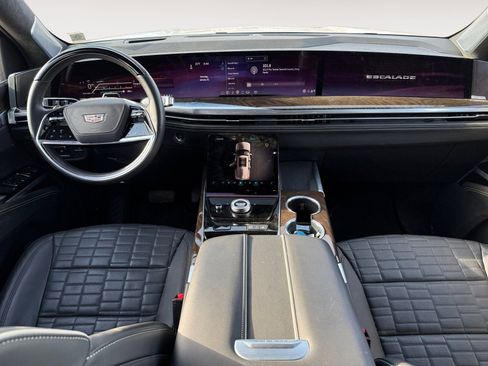 Used 2025 Cadillac Escalade ESV Sport Platinum w/ LPO, Floor Liner Package image 10