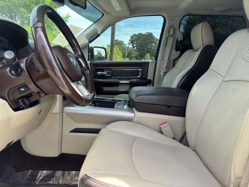 Used 2018 RAM 1500 Laramie Longhorn w/ Longhorn Southfork Package RWD image 9