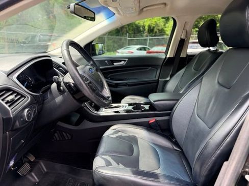 Used 2017 Ford Edge Titanium AWD/4WD image 6