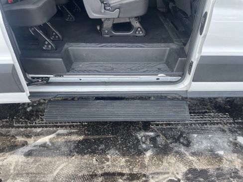 Used 2023 Ford Transit 350 XLT image 17