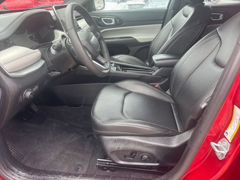 Used 2025 Jeep Compass Limited AWD/4WD image 27
