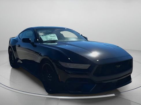 New 2026 Ford Mustang Coupe image 4