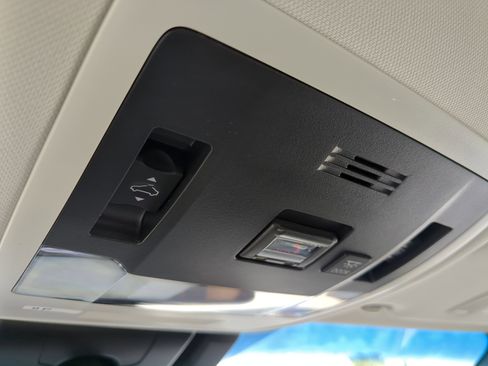 New 2025 Lexus ES 350 w/ Premium Package image 19