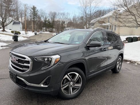 Used 2018 GMC Terrain SLT w/ Infotainment Package II image 2