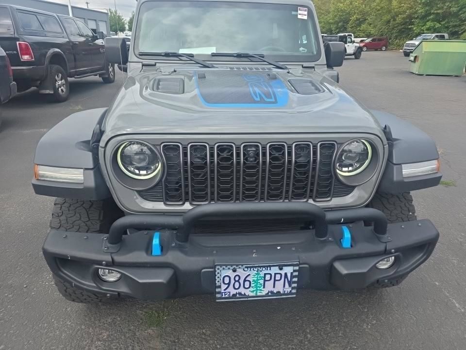 Used 2023 Jeep Wrangler Unlimited Rubicon 4xe AWD/4WD image 11