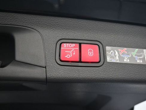 New 2026 Mercedes-Benz GLS 450 4MATIC image 27